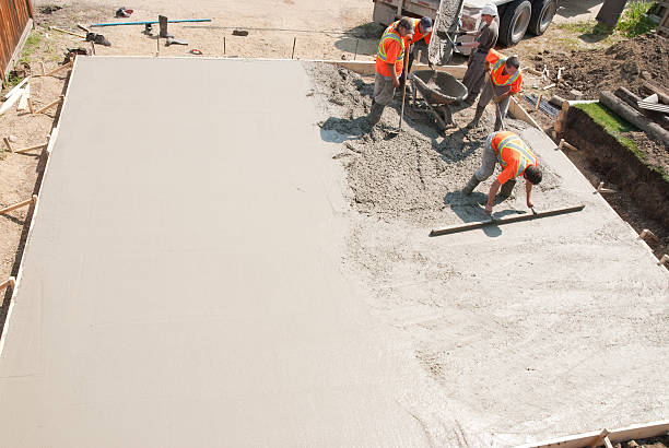 Best Commercial Concrete Services in South Brooksville, FL